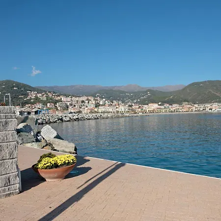 Casa Marincanto Варацце